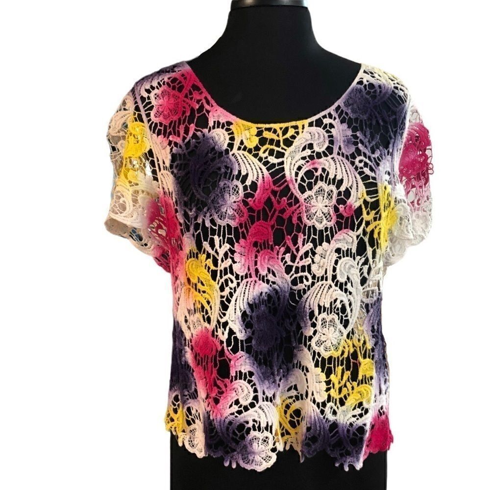 𝅺Vivid Collection of NY Tie Dye Crochet Lace Top Sz M